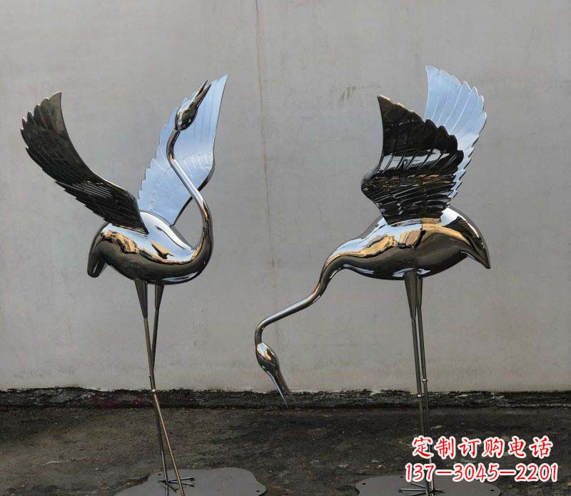 信阳不锈钢锻造仙鹤雕塑精美的艺术品