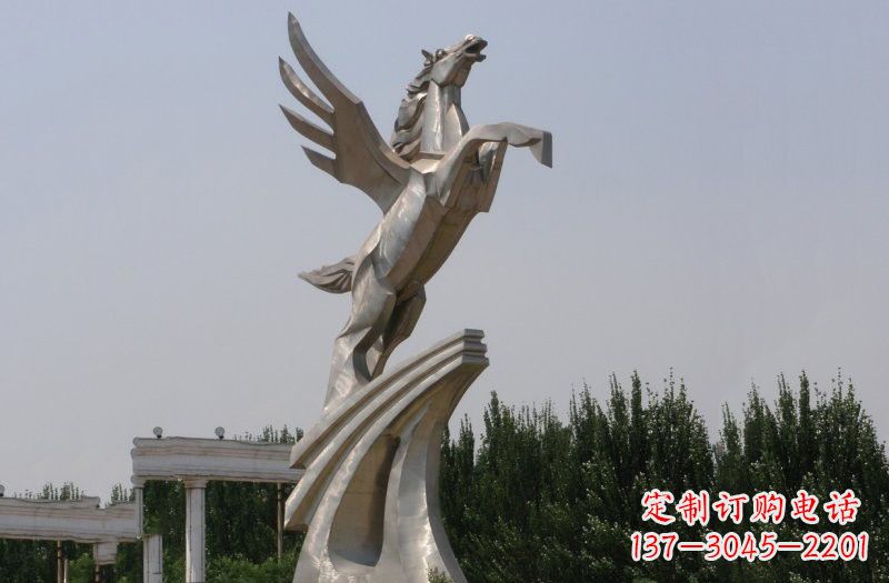 信阳不锈钢飞马雕塑象征力量与灵动