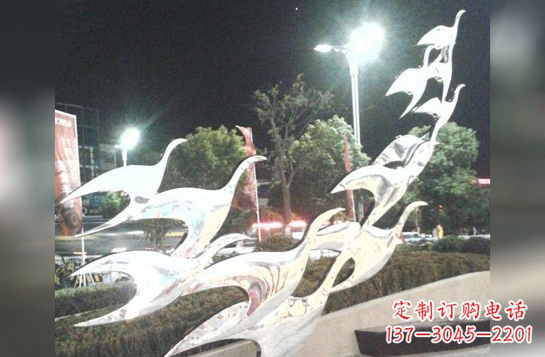 信阳不锈钢大雁雕塑一种高雅的艺术美学