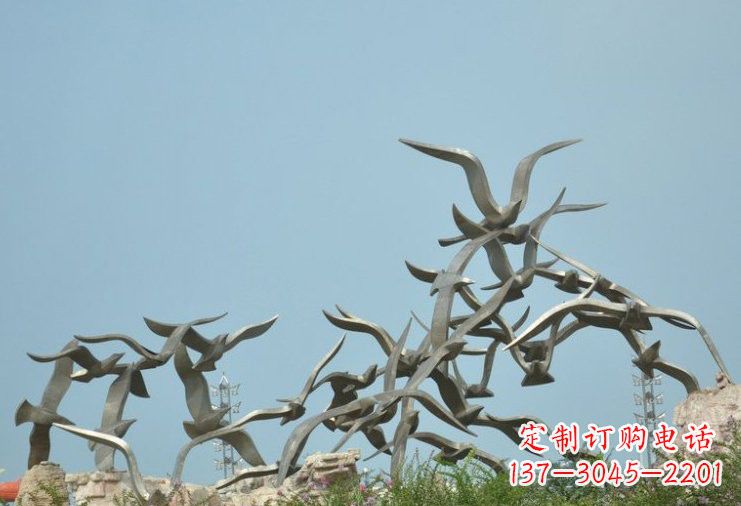 信阳不锈钢大雁雕塑一只翱翔天际的艺术品