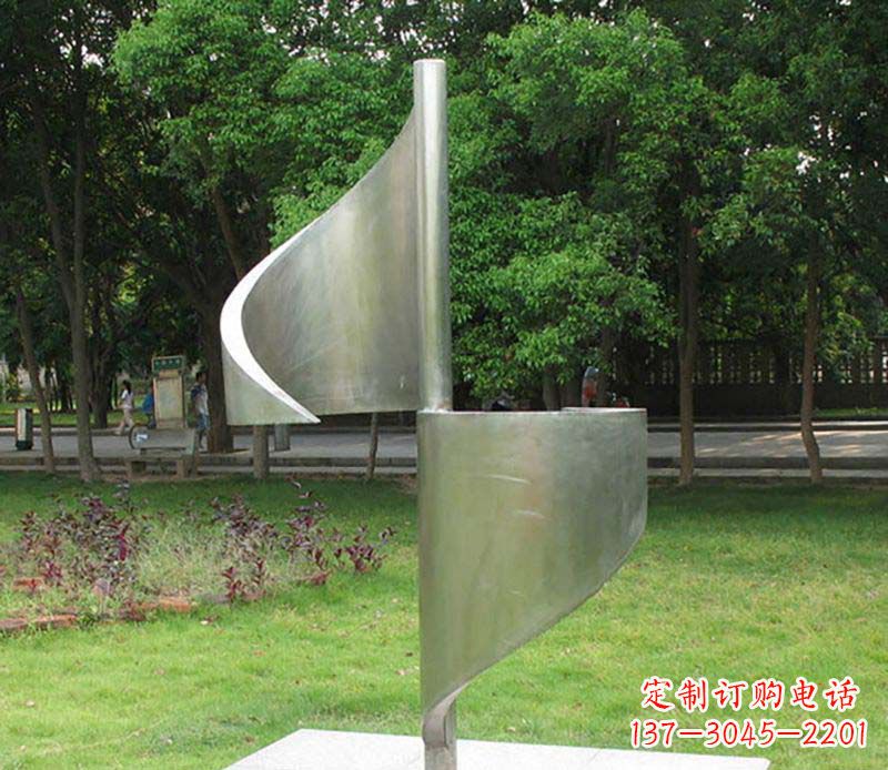 信阳精美不锈钢风车雕塑