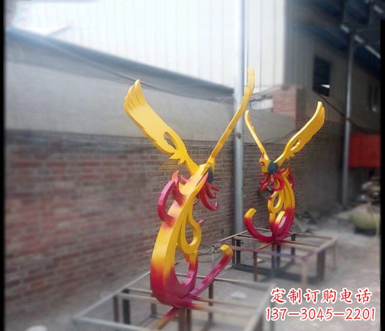 信阳凤凰雕塑美化公园景观