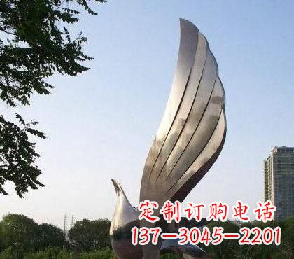 信阳不锈钢鸽子雕塑美丽的象征