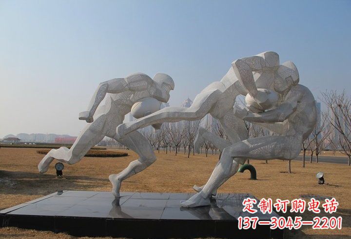 信阳不锈钢橄榄球雕塑传承运动精神