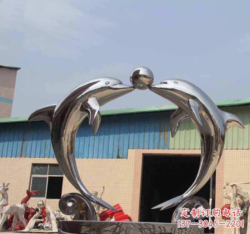 信阳海豚之恋——不锈钢公园镜面海豚顶球雕塑