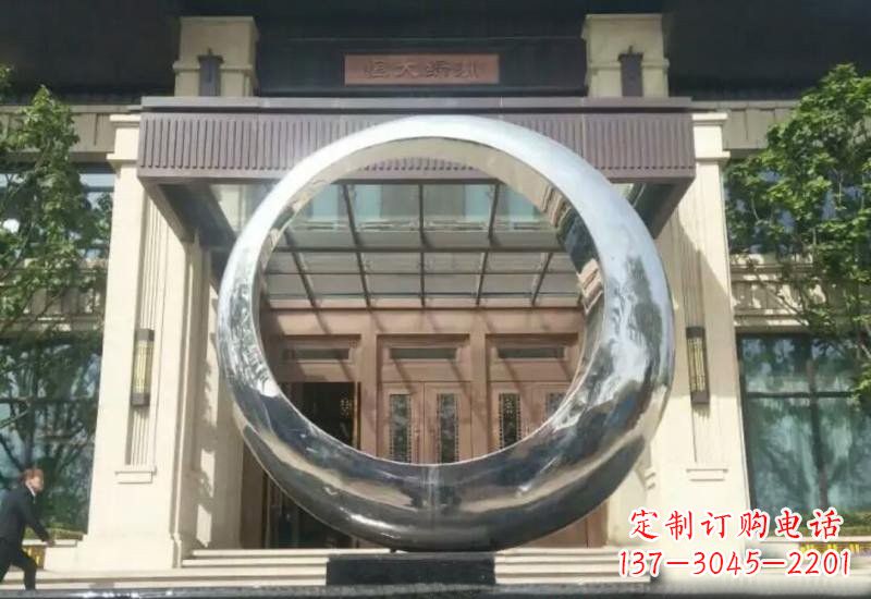 信阳不锈钢公园圆环雕塑精致美观的艺术品
