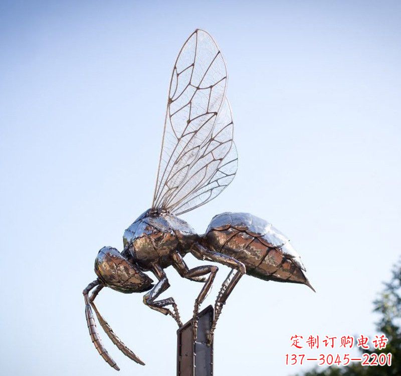 信阳不锈钢公园蜜蜂雕塑精彩纷呈的自然之美