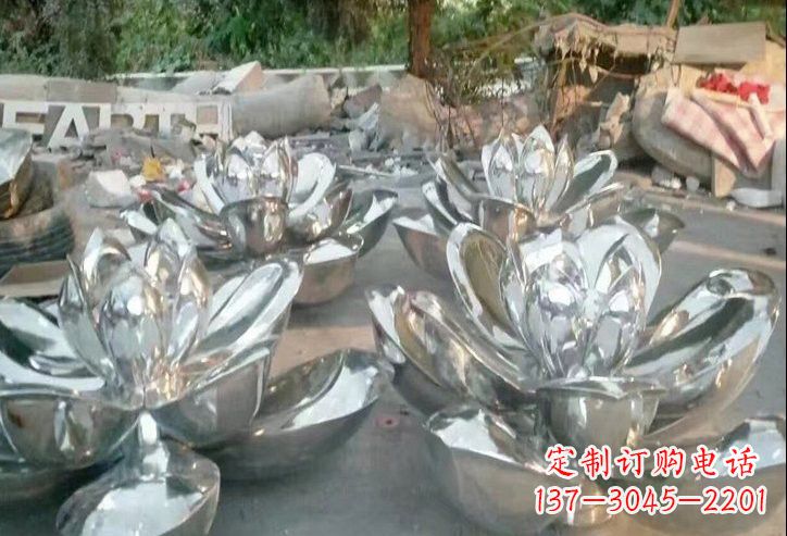 信阳不锈钢莲花雕塑一件象征着美丽与自由的作品