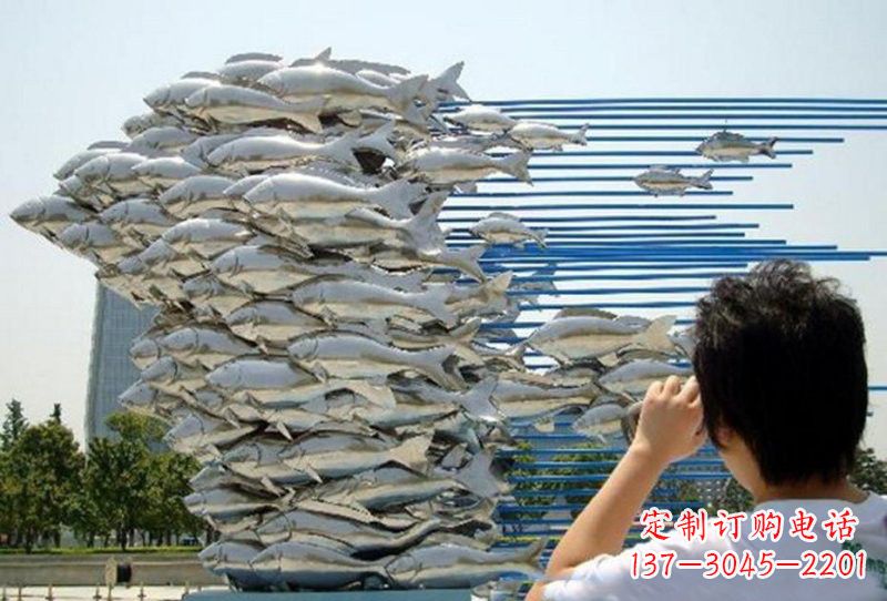 信阳不锈钢公园鲤鱼雕塑传承传统文化