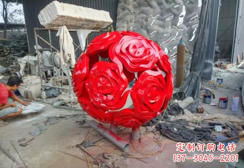 信阳不锈钢玫瑰雕塑让玫瑰之美永存