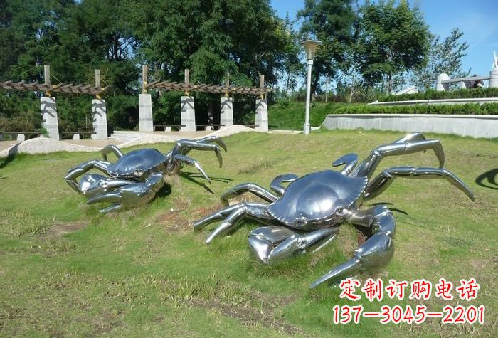 信阳不锈钢螃蟹雕塑美丽的象征