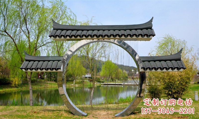 信阳不锈钢公园月亮门雕塑传承中华文化