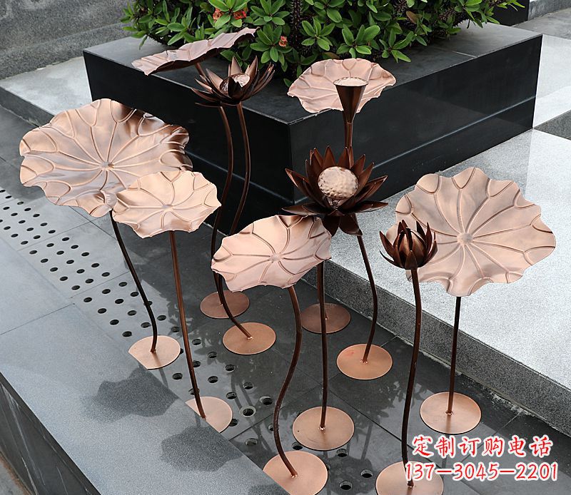 信阳不锈钢古铜色荷花雕塑传承传统文化的精美艺术品