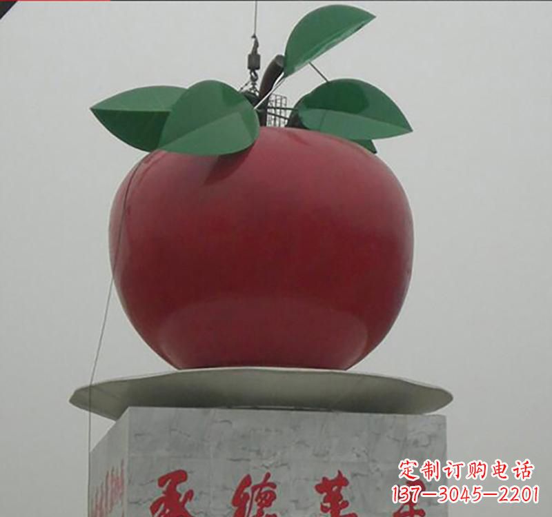 信阳不锈钢苹果雕塑一件充满艺术气息的作品
