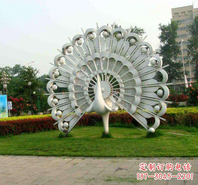 信阳不锈钢孔雀雕塑艺术与美的完美结合