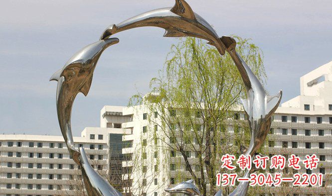 信阳海豚雕塑精美景观的象征