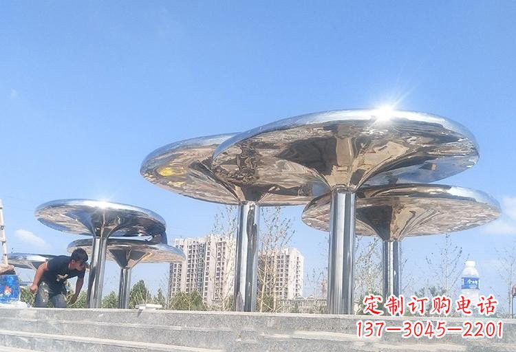 信阳不锈钢广场凉亭雕塑——精美雕塑点缀美丽环境