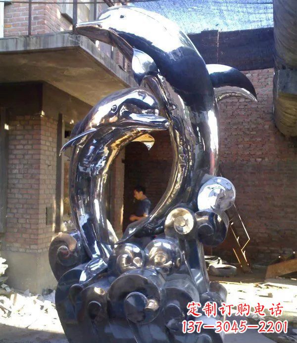信阳不锈钢海豚美观动态的雕塑