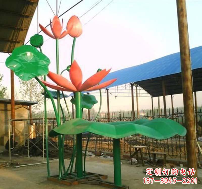 信阳不锈钢荷花雕塑汲取自然之美