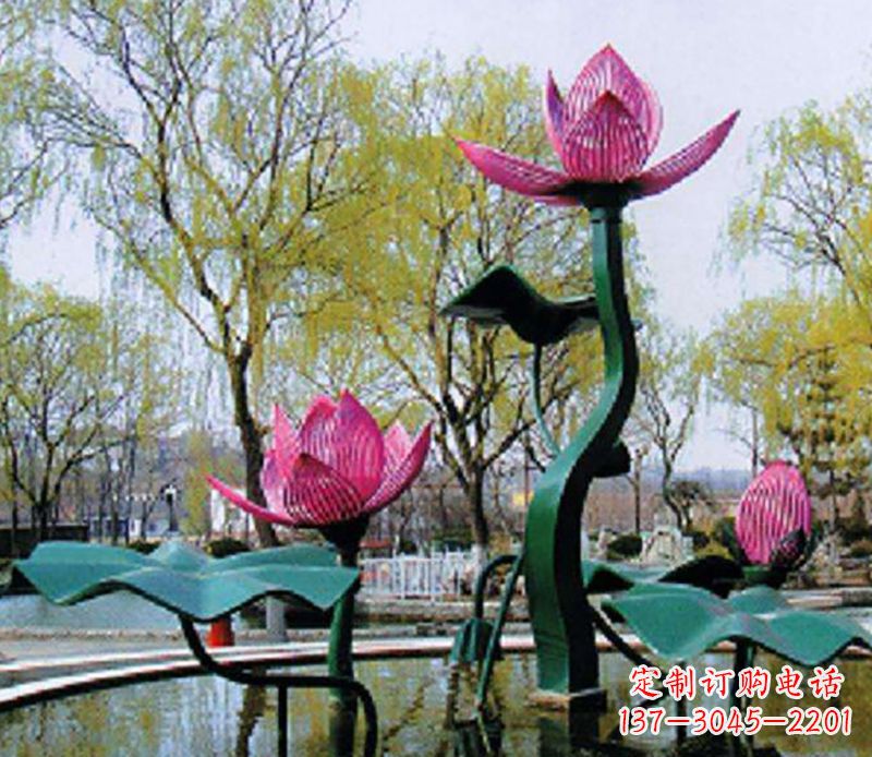 信阳不锈钢荷花雕塑美丽的自然之美