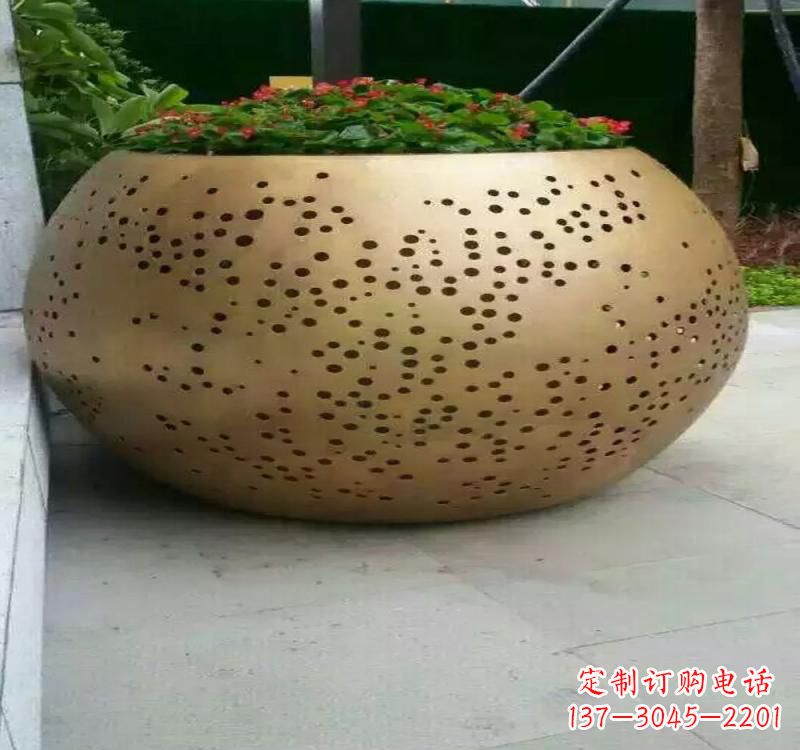 信阳不锈钢户外花盆雕塑美观耐用的室外装饰
