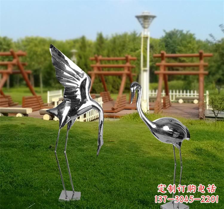 信阳不锈钢仙鹤雕塑艺术精美、气质高雅