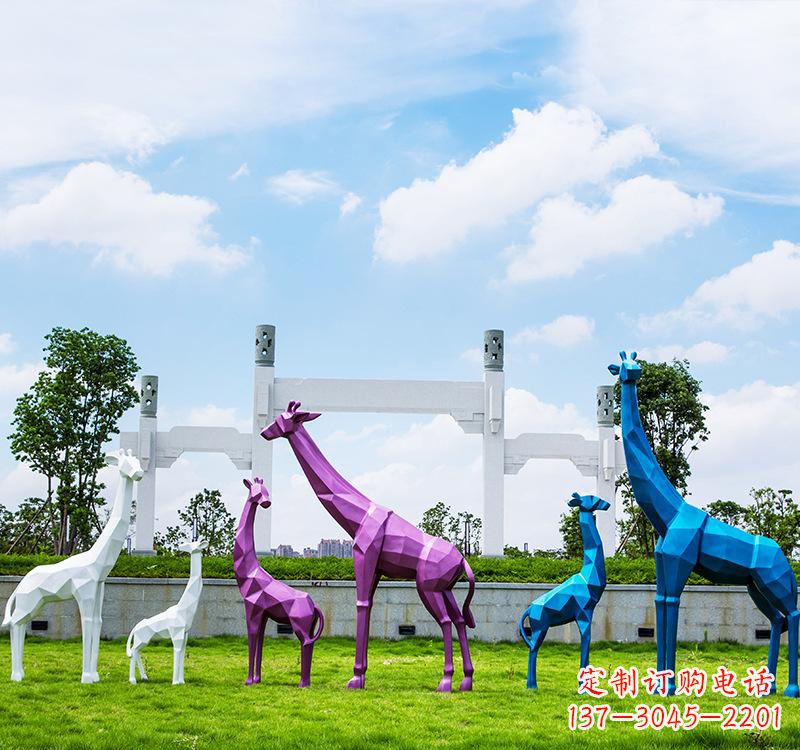 信阳不锈钢材质的长颈鹿雕塑