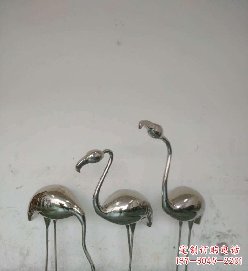 信阳不锈钢火烈鸟雕塑把自然之美带入公园