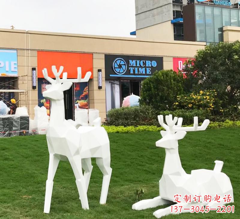 信阳不锈钢小鹿雕塑艺术之美