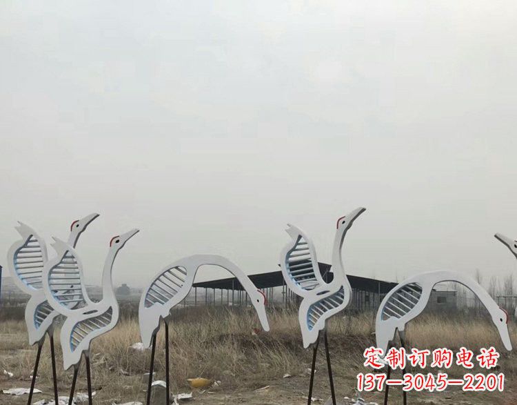 信阳精美不锈钢仙鹤雕塑
