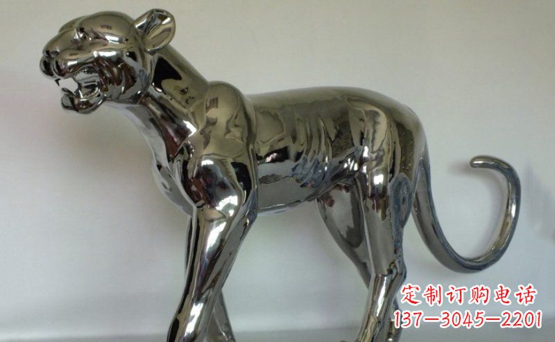 信阳不锈钢金钱豹雕塑给人以高贵气质的艺术瑰宝