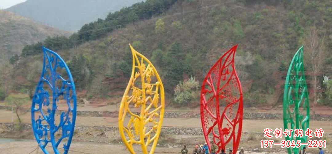 信阳不锈钢景区镂空树叶雕塑——美妙的自然之美