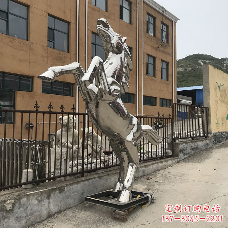 信阳不锈钢马雕塑精美绝伦