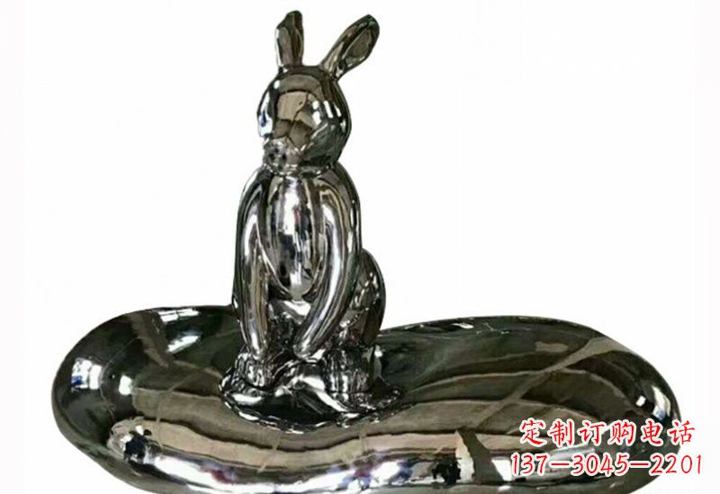 信阳不锈钢兔子雕塑