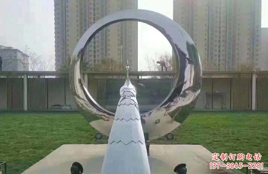 信阳不锈钢孔雀雕塑精美外形,精美细节