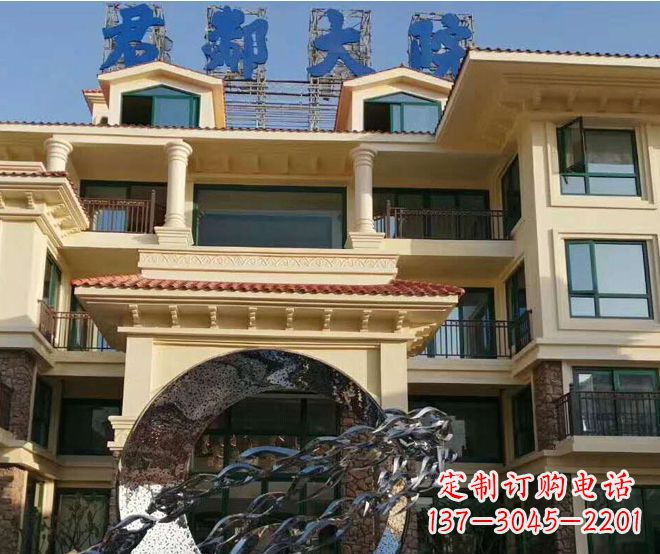 信阳不锈钢鲤鱼跃龙门雕塑——传承中国传统文化
