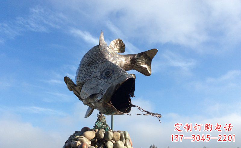 信阳不锈钢鲤鱼雕塑传承中国传统文化