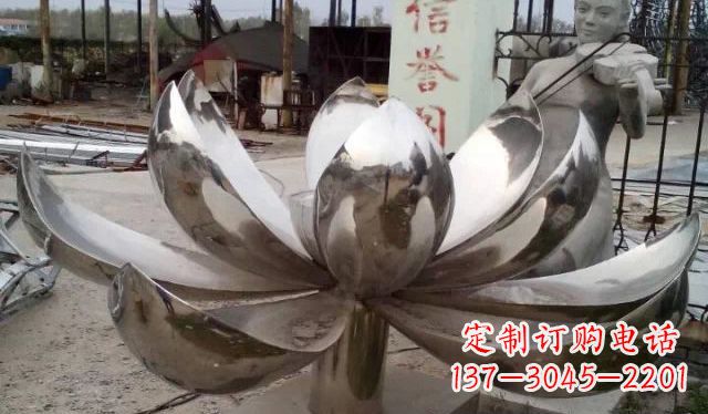信阳不锈钢莲花雕塑精美绝伦