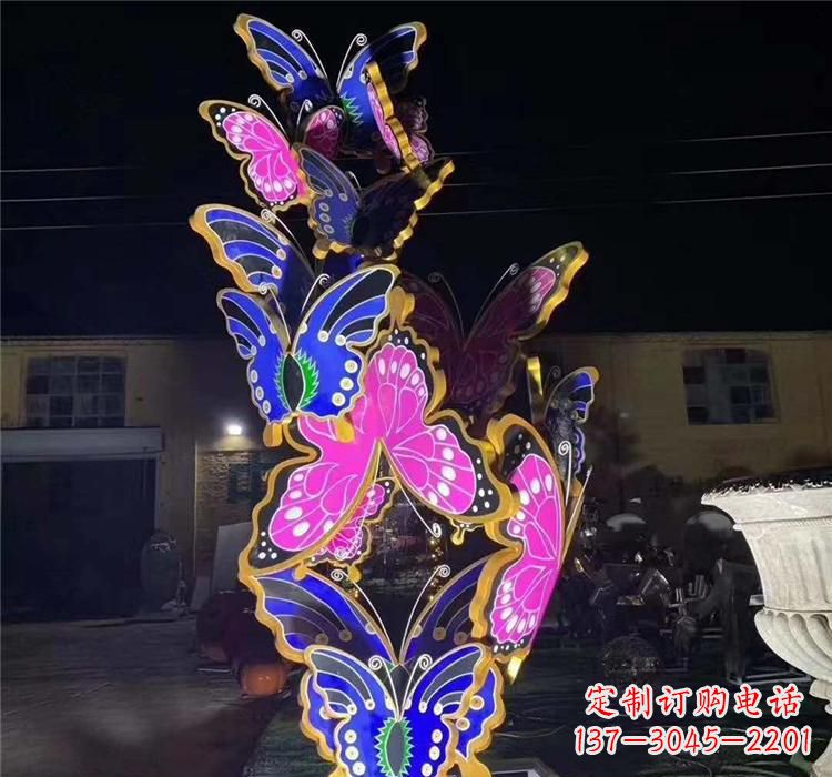 信阳不锈钢镂空蝴蝶雕塑——自由自在的艺术风景