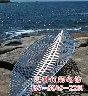 信阳不锈钢镂空树叶景观雕塑精致而又充满灵性