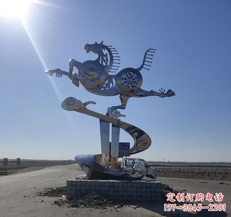 信阳不锈钢马踏飞燕城市雕塑