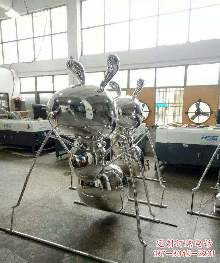 信阳不锈钢蚂蚁步行街景观雕塑——融合现代科技与自然之美