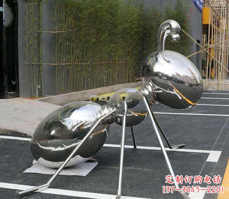信阳不锈钢蚂蚁雕塑——艺术的融合