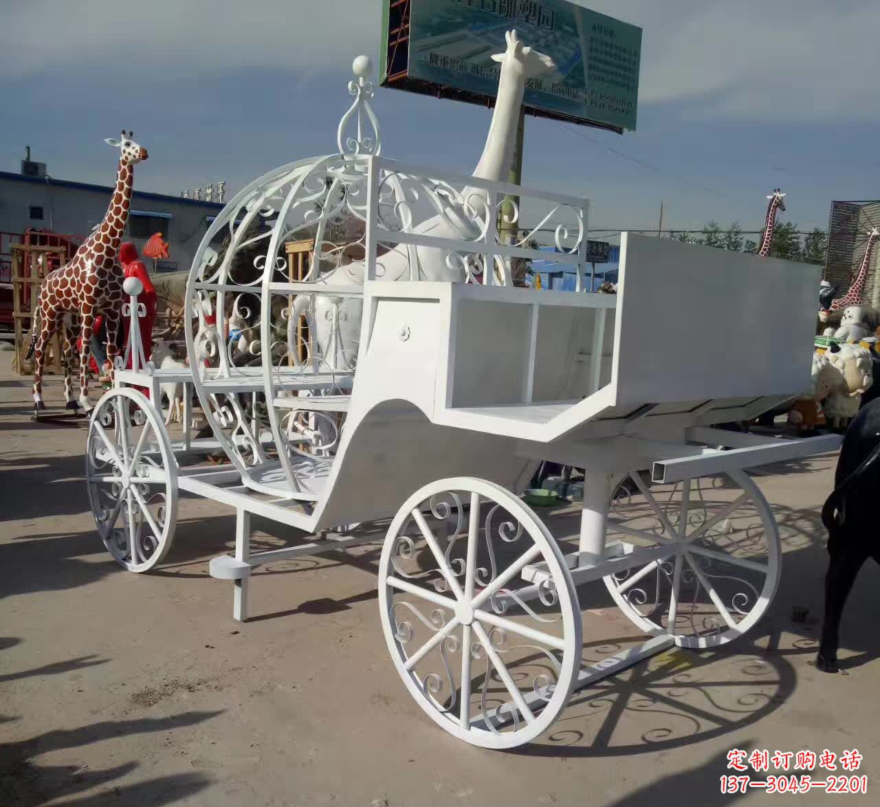 信阳不锈钢欧式马车雕塑精美的艺术品