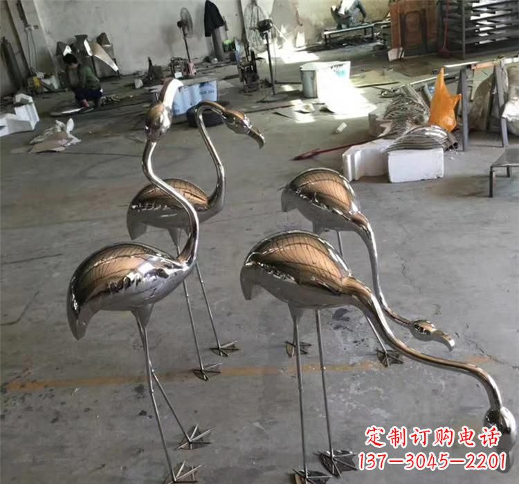 信阳不锈钢火烈鸟雕塑给家园带来灿烂的光芒