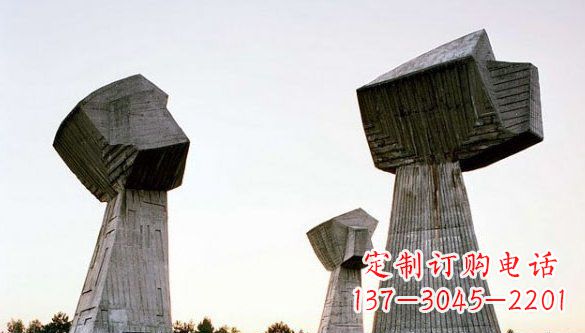 信阳不锈钢拳头一种独特的雕塑材料