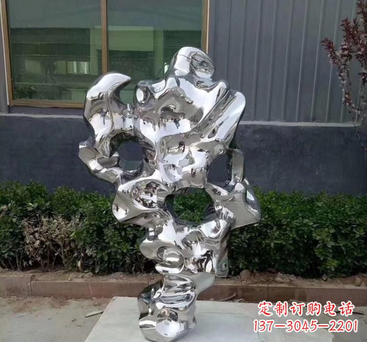 信阳精美太湖石雕塑,给环境带来灿烂光彩