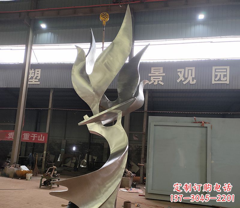 信阳不锈钢天鹅雕塑传承自然之美