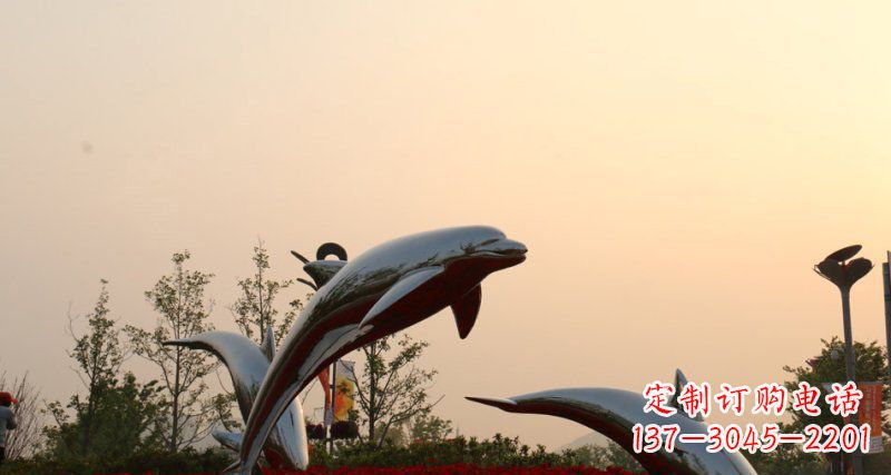 信阳不锈钢海豚雕塑跳跃的美丽