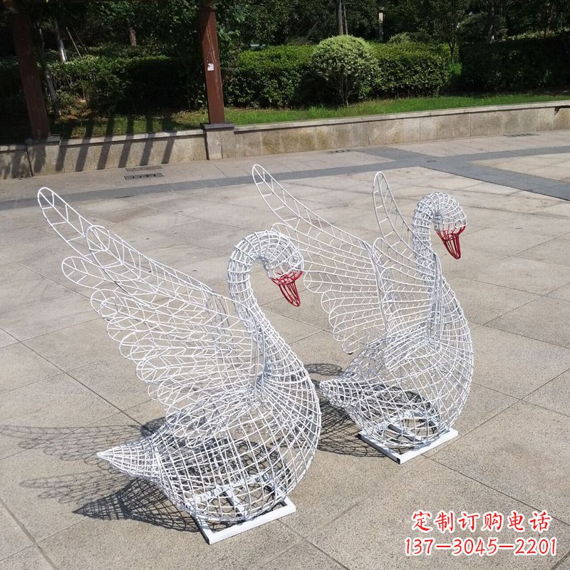 信阳不锈钢网格展翅天鹅雕塑